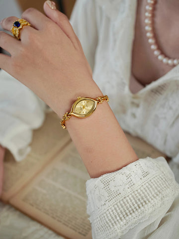 Elegant French Retro Gold Watch – Women’s Quartz Timepiece