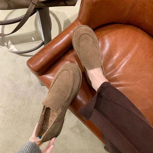 Women's suede slipper shoes