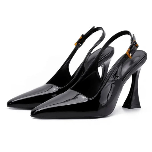 Slingback with square heel and pointed toe.