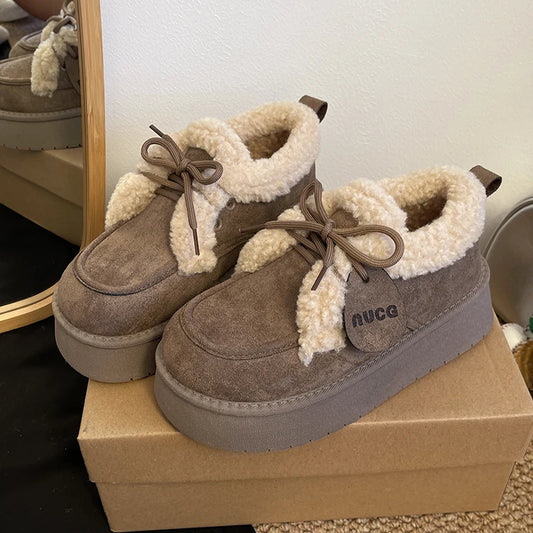 Women's fur-lined moccasins